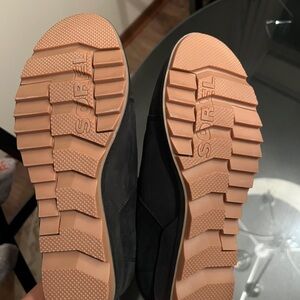 Sorel Evie pull on booties size 10 black like new